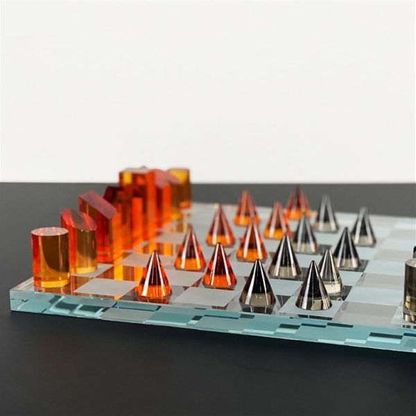 Elegant Glass Chess Set - Portable & Decorative - Image 4